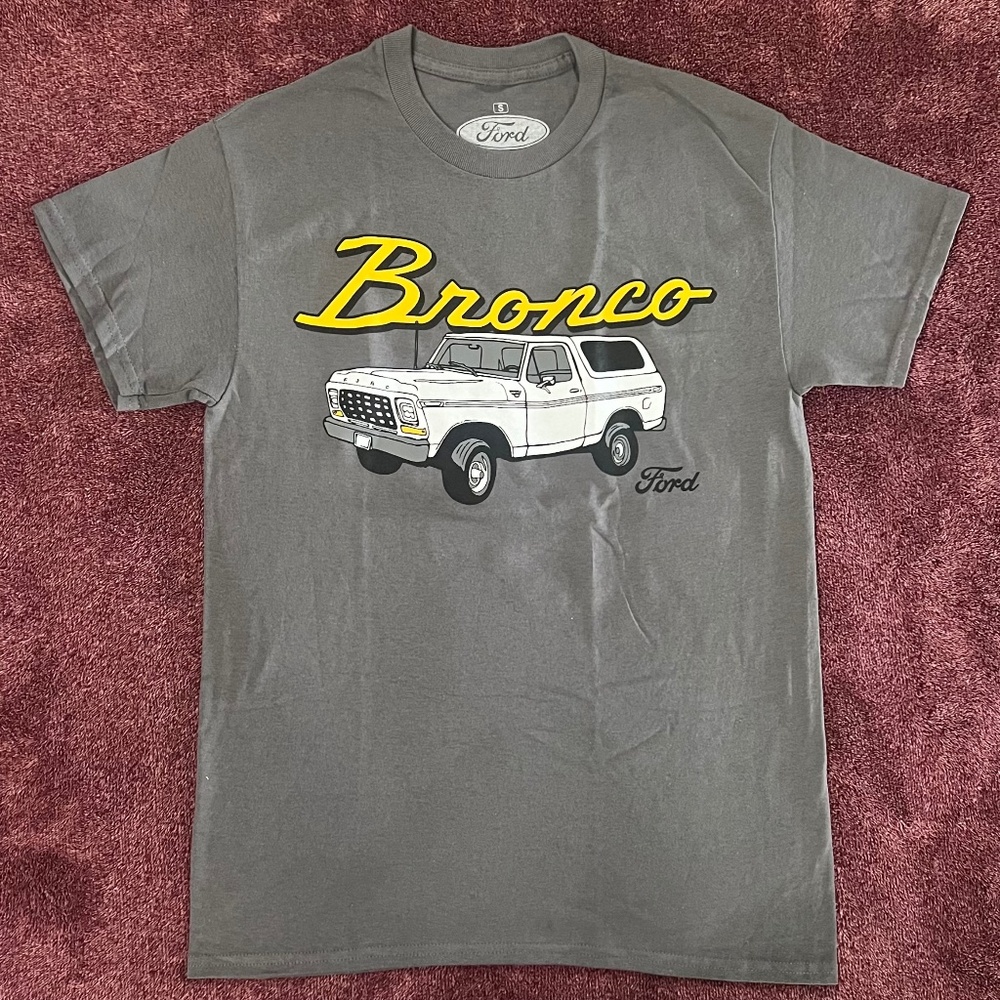 Ford Bronco graphic t shirt Size S